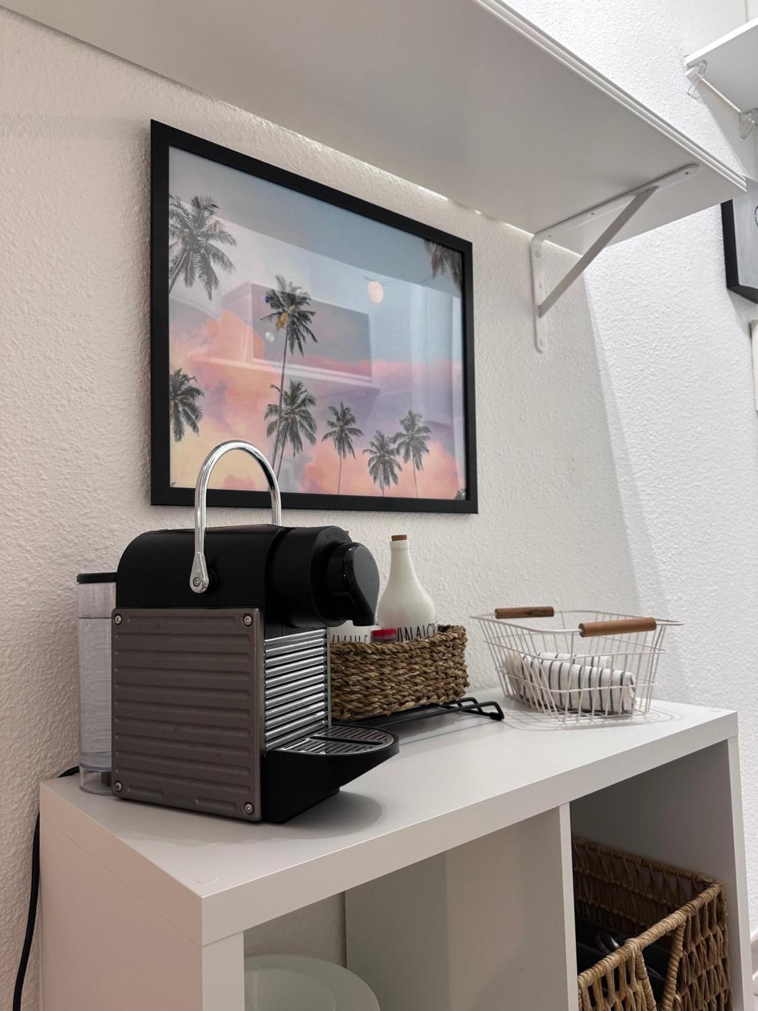 Studio Sur Le Port De Hyeres - A 2Min Des Plages, Clim & Balcon Extérieur photo