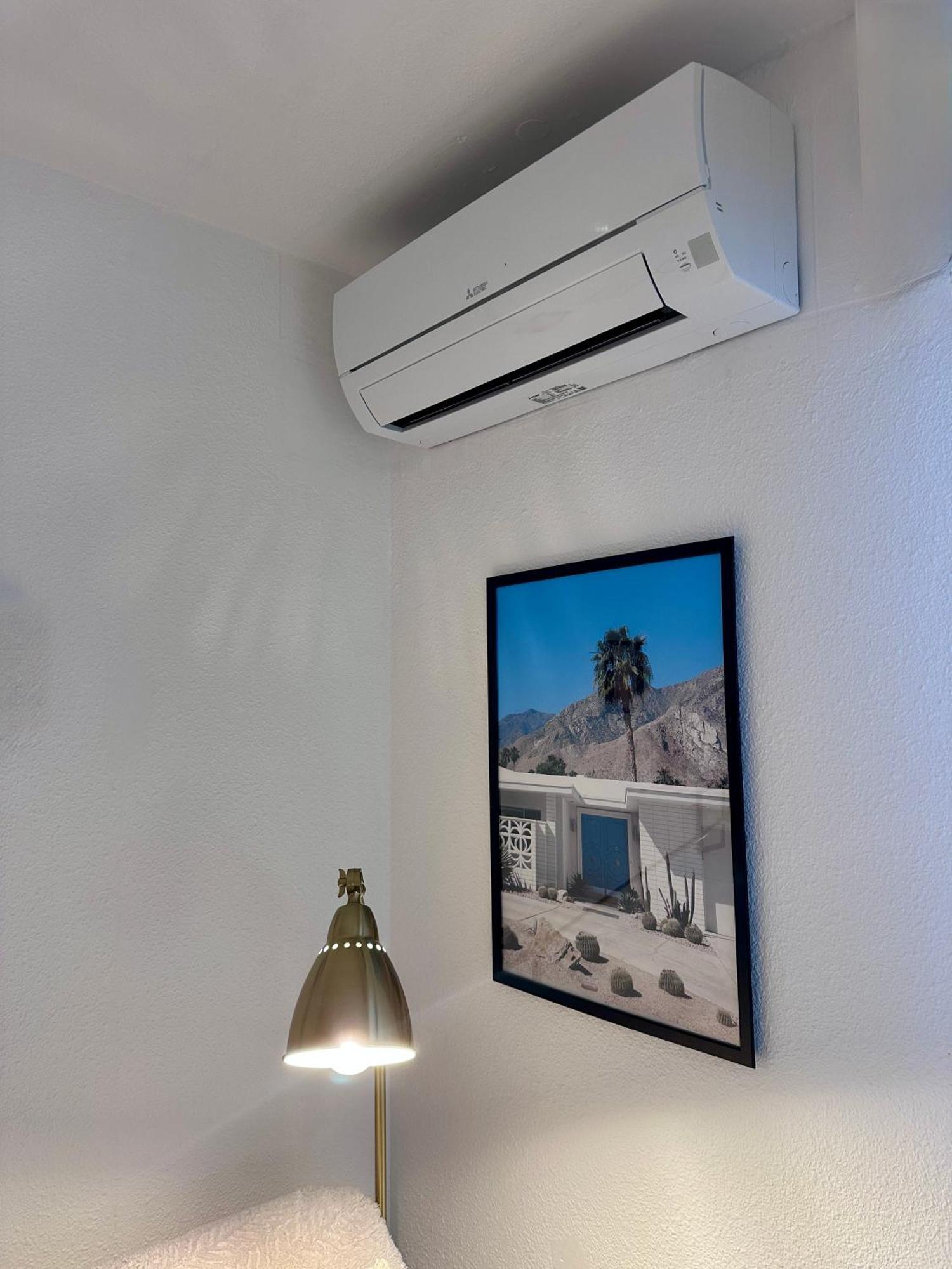 Studio Sur Le Port De Hyeres - A 2Min Des Plages, Clim & Balcon Extérieur photo